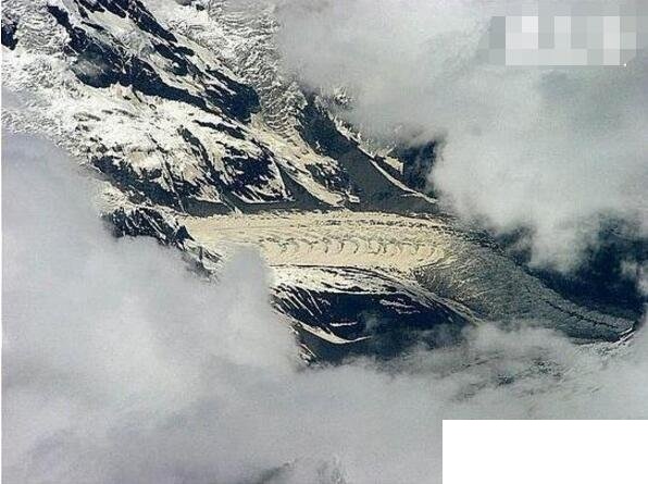 衛(wèi)星拍到的真龍鳳凰